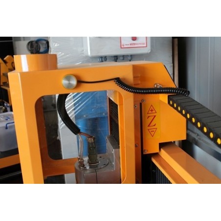 CNC frēzēšanas un gravēšanas iekārta 6090 HYBRID